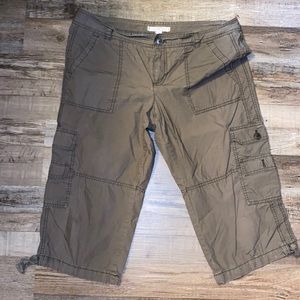 Women’s light weight Capris